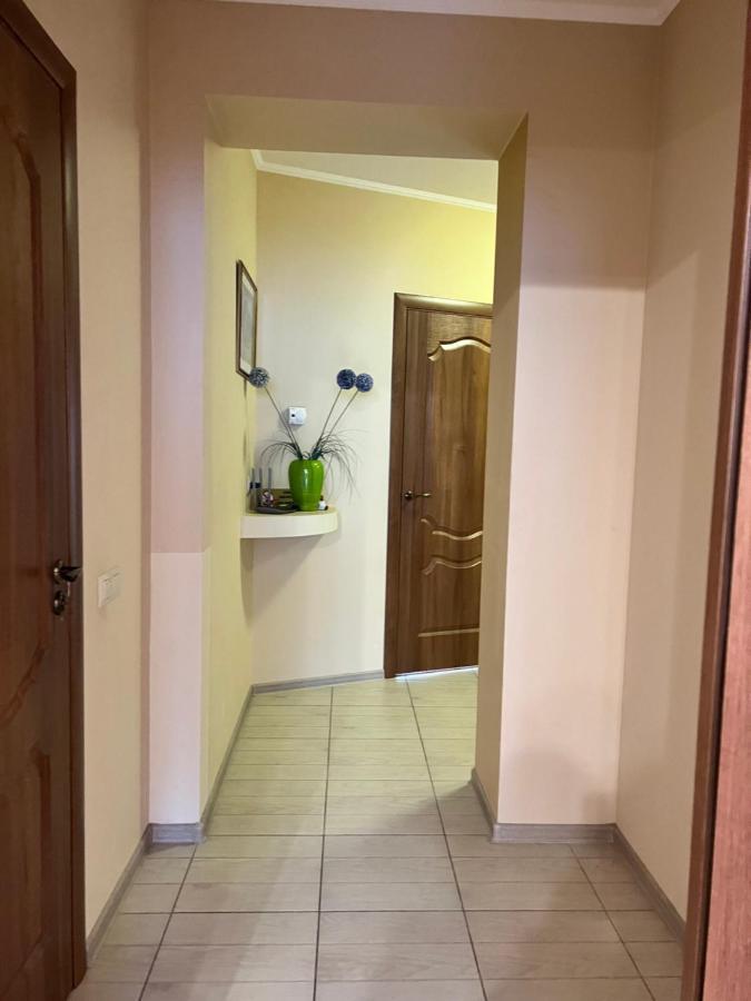 Apartaments Sichovyh Strilciv 68A Ivano-Frankivsk Exterior foto